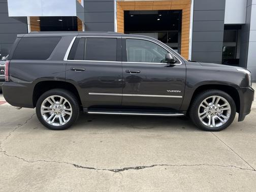 2017 GMC Yukon SLT
