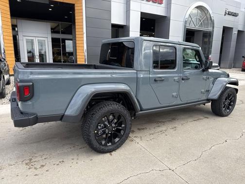 2025 Jeep Gladiator Nighthawk