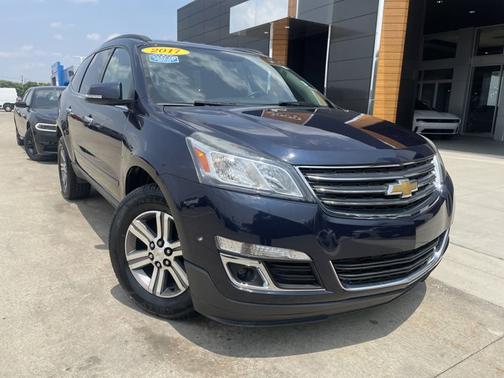 2017 Chevrolet Traverse 2LT