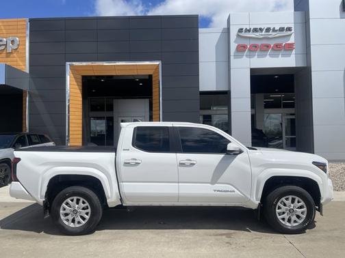 2024 Toyota Tacoma SR5