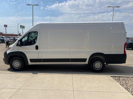 Bright White 2025 RAM ProMaster 3500 High Roof