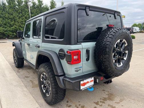 Earl Clearcoat 2024 Jeep Wrangler 4xe Rubicon