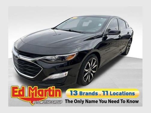 Mosaic Black Metallic 2022 Chevrolet Malibu FWD RS