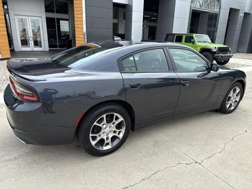 2016 Dodge Charger SXT