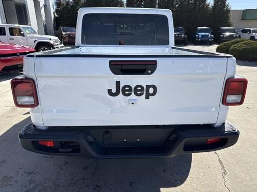 2025 Jeep Gladiator Nighthawk