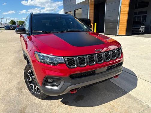 Red Hot Pearlcoat 2025 Jeep Compass Trailhawk
