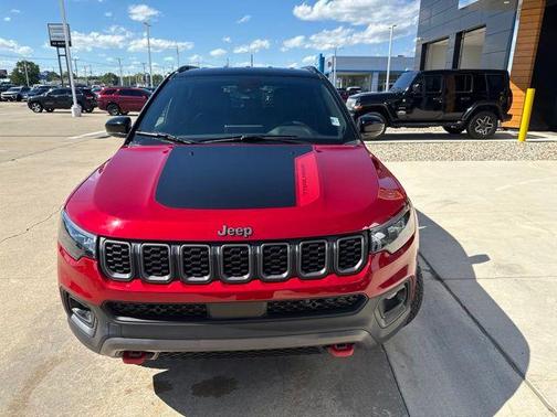 Red Hot Pearlcoat 2025 Jeep Compass Trailhawk