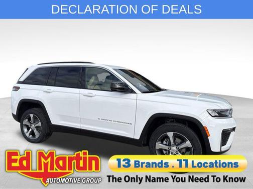 Bright White Clearcoat 2026 Jeep Grand Cherokee Limited