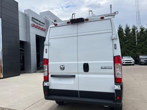 Bright White Clearcoat 2025 RAM ProMaster 2500 Tradesman