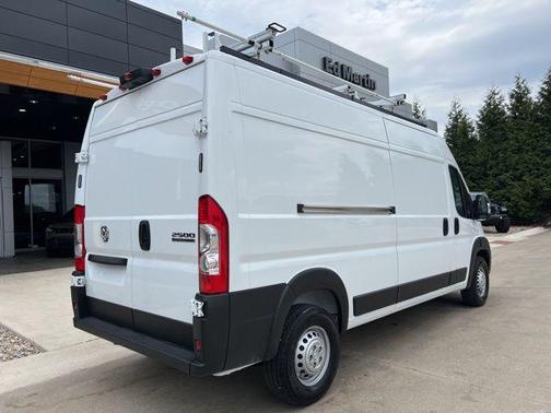 Bright White Clearcoat 2025 RAM ProMaster 2500 Tradesman