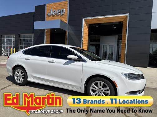 2017 Chrysler 200 Limited Platinum