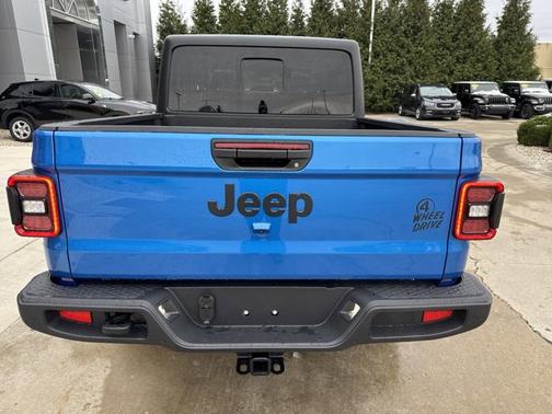 2025 Jeep Gladiator Willys