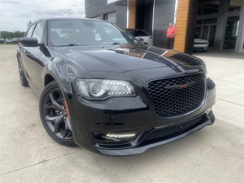 2023 Chrysler 300 S