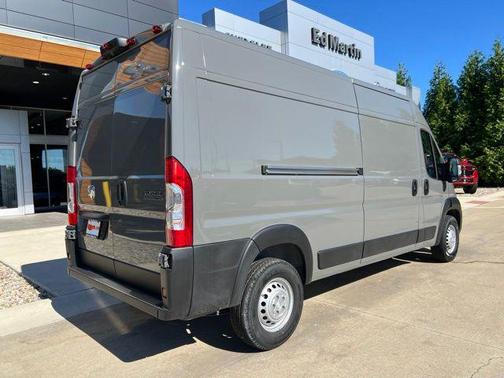 Ceramic Gray Clearcoat 2025 RAM ProMaster 2500 Tradesman