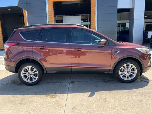 Cinnamon Glaze Metallic 2018 Ford Escape SE