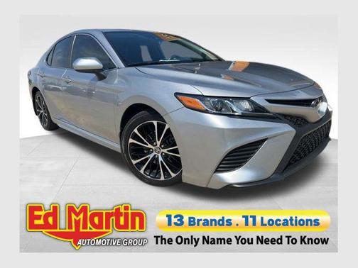 Celestial Silver Metallic 2020 Toyota Camry SE