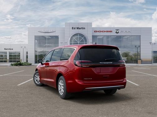 Red Hot Pearlcoat 2027 Chrysler Pacifica L