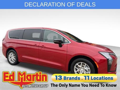 Red Hot Pearlcoat 2027 Chrysler Pacifica L