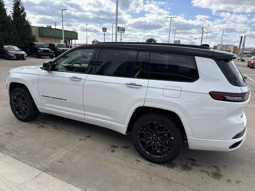 2025 Jeep Grand Cherokee L Summit Reserve