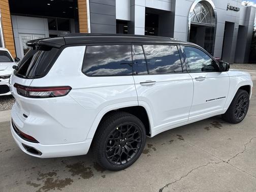 2025 Jeep Grand Cherokee L Summit Reserve