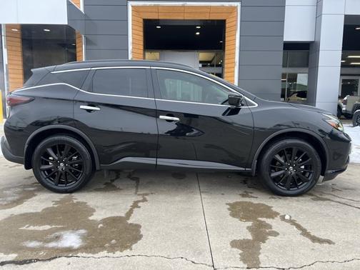 2022 Nissan Murano SV