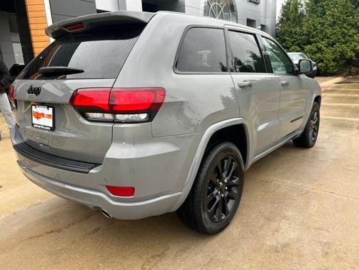 Sting-Gray Clearcoat 2021 Jeep Grand Cherokee Laredo