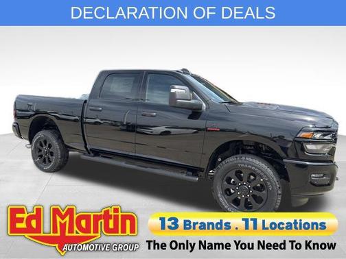 Diamond Black Crystal Pearlcoat 2026 RAM 2500 Black Express Crew Cab 4x4 6'4' Box