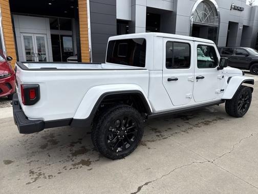2025 Jeep Gladiator Nighthawk