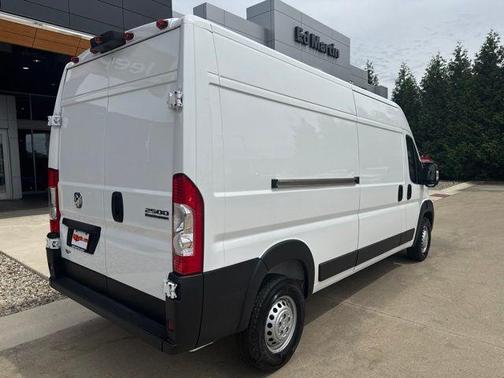 Bright White Clearcoat 2025 RAM ProMaster 2500 Tradesman