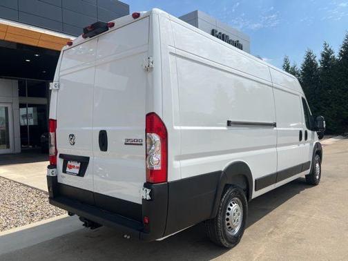 Bright White 2025 RAM ProMaster 3500 High Roof