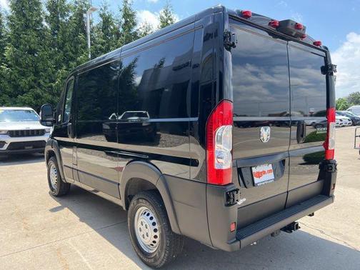 Black Clearcoat 2025 RAM ProMaster 1500 Low Roof
