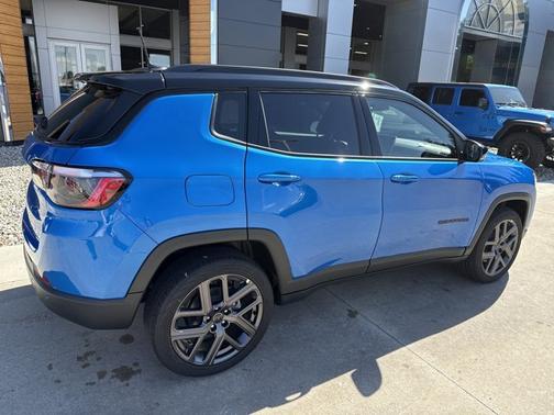 2026 Jeep Compass Limited Altitude