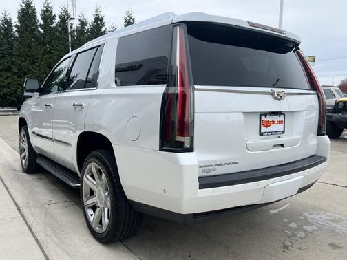 2018 Cadillac Escalade Luxury