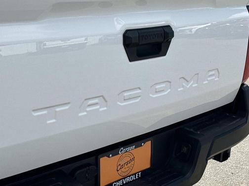 Ice 2025 Toyota Tacoma SR