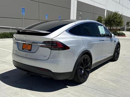 2018 Tesla Model X 75D
