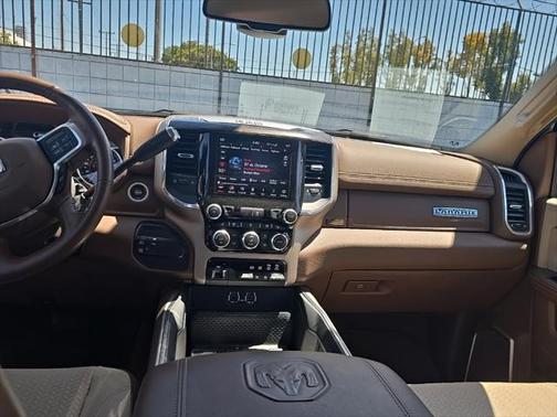 2021 RAM 3500 Laramie Crew Cab 4x4 8' Box