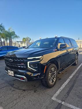 2025 Chevrolet Suburban 4WD Z71