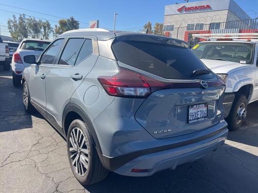 2023 Nissan Kicks SV