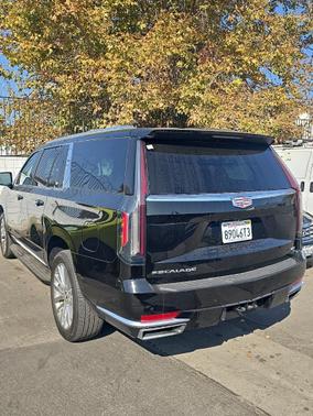 2023 Cadillac Escalade ESV Premium Luxury