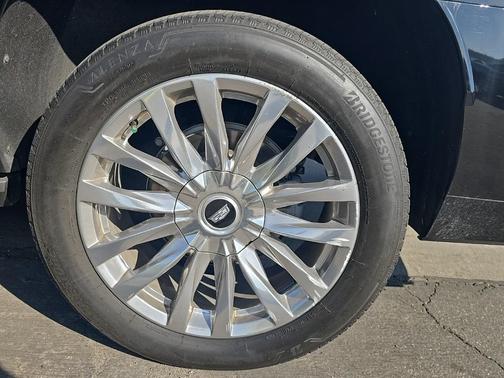 2023 Cadillac Escalade ESV Premium Luxury