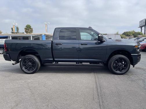 Blue Metallic 2026 RAM 2500 Big Horn Crew Cab 4x4 6'4' Box