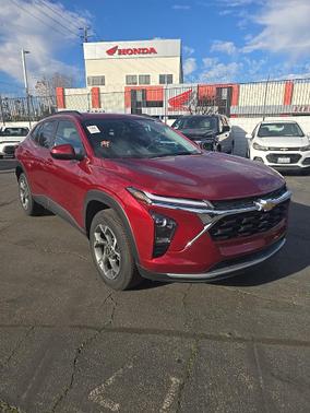 2025 Chevrolet Trax LT