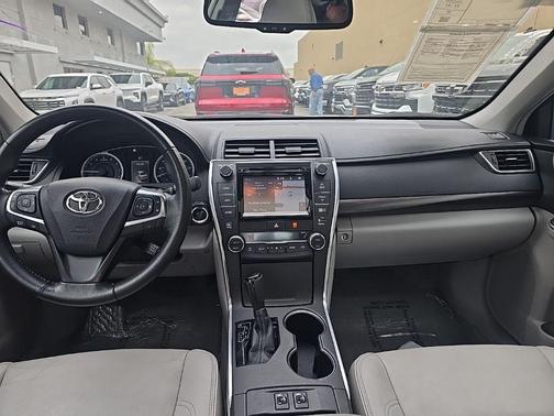 Blizzard Pearl 2015 Toyota Camry XLE