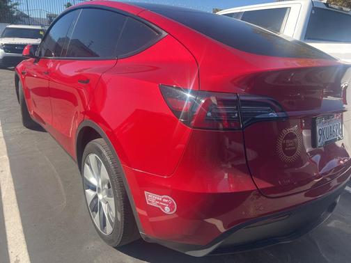 2024 Tesla Model Y Long Range Dual Motor All-Wheel Drive