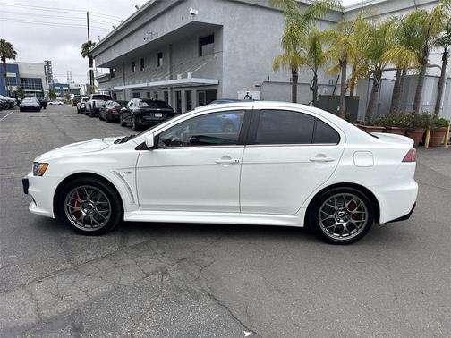 Wicked White Metallic 2014 Mitsubishi Lancer Evolution MR