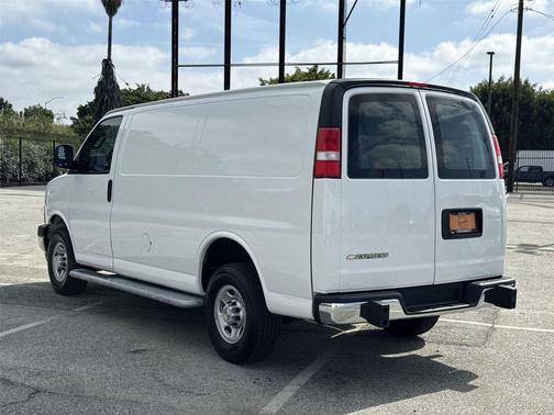 2024 Chevrolet Express 2500 RWD 2500 Regular Wheelbase WT