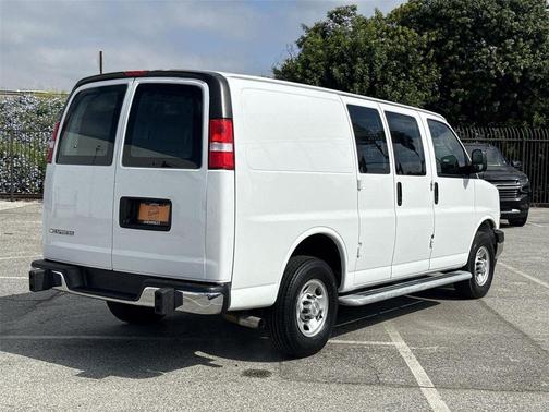 2024 Chevrolet Express 2500 RWD 2500 Regular Wheelbase WT