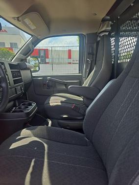 Summit White 2024 Chevrolet Express 2500 RWD 2500 Regular Wheelbase WT