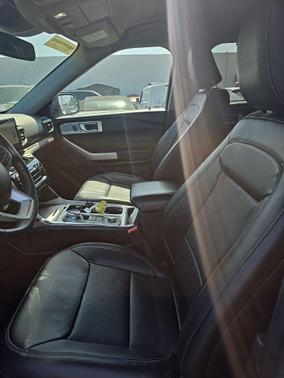OXFORD WHITE 2023 Ford Explorer Limited
