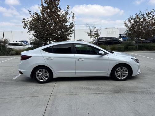 2019 Hyundai ELANTRA Value Edition